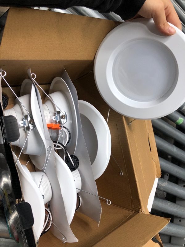 Photo 1 of Feit Electric LEDR56B/950CA/MP/6 5/6 inch LED Recessed Downlight, Baffle Trim, Dimmable, 75W Equivalent 10.2W, 925 LM Retrofit kit, 5-6 in 75 Watt, 5000K Day Light, 6 Count Daylight 6 Count (Pack of 1) LED
