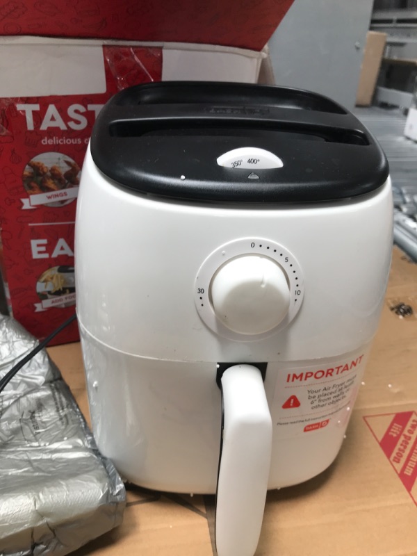 Photo 2 of *stained* Dash Dcaf200gbwh02 Tasti Crisp Electric Air Fryer Oven Cooker, 2.6qt