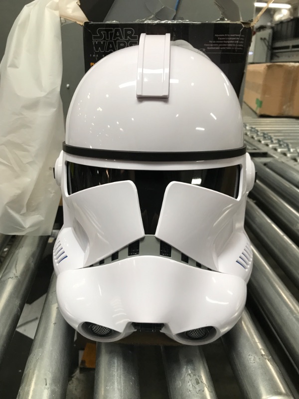 Photo 2 of STAR WARS The Black Series Phase II Clone Trooper Premium Electronic Helmet, The Clone Wars Roleplay Collectible, Kids Ages 14 and Up  (F3911)