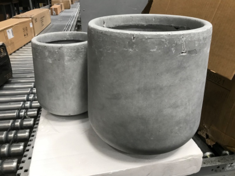 Photo 3 of **MINOR SHIPPING DAMAGE**Kante 15.3"+11.6"+8.2" Dia Round Concrete Planter,Large Planter Pots Containers with Drainage Holes for Patio, Balcony, Backyard, Living Room Natural Concrete 15.3"+11.6"+8.2" D