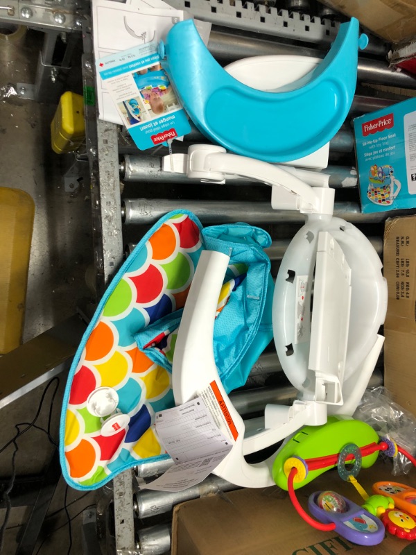 Photo 2 of **MINOR SHIPPING DAMAGE**Fisher-Price Deluxe Sit-Me-Up Floor Seat with Toy-Tray Happy Hills