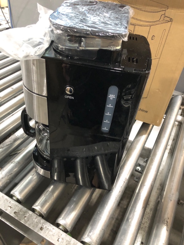 Photo 4 of **USED**   Gevi 10-Cup Drip Coffee Maker, Brew Automatic Coffee Machine with Built-In Burr Coffee Grinder, Programmable Timer Mode and Keep Warm Plate, 1.5L Large Capacity Water Ta