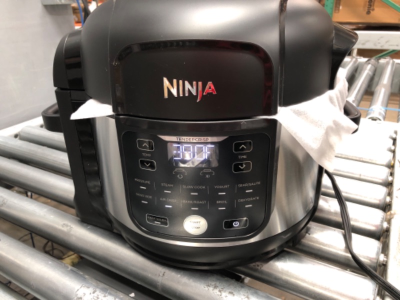 Photo 3 of *New** Ninja FD302 Foodi 11-in-1 Pro 6.5 qt. Pressure Cooker & Air Fryer that Steams, Slow Cooks, Sears, Sautés, Dehydrates & More, with 4.6 qt. Crisper Plate, Nesting Broil Rack & Recipe Book, Silver/Black 6.5 Quart Cooking Pot