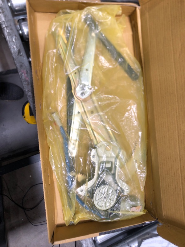 Photo 1 of TUXZPUR 1pc Window Regulator Front Passenger Side Power with Motor Assembly 6552-6292R 125-50504R 69801AA020
