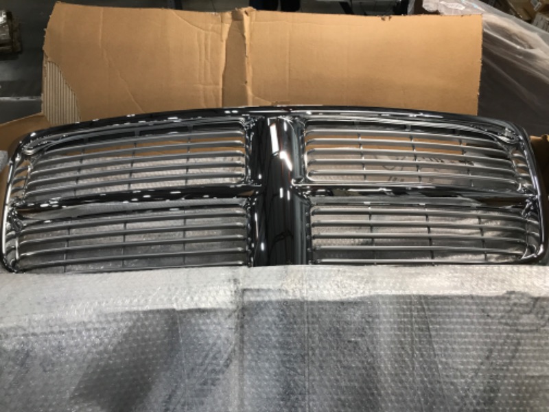 Photo 3 of OE Replacement Dodge Pickup Grille Assembly (Partslink Number CH1200261)`