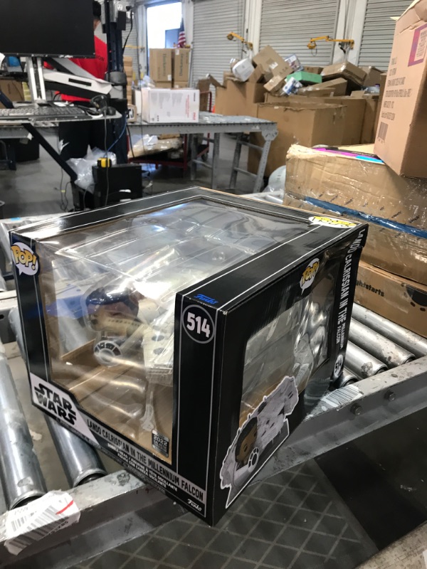 Photo 1 of Funko Pop! Ride Super Deluxe: Star Wars - Lando Calrissian in The Millenium Falcon (Shared Galactic Convention, Amazon Exclusive)

