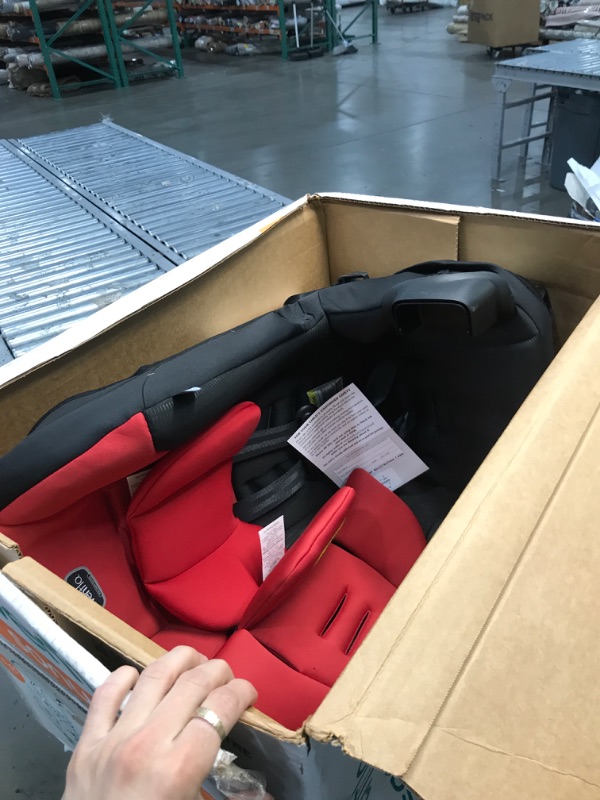Photo 1 of Evenflo Sonus 65 Convertible Car Seat
