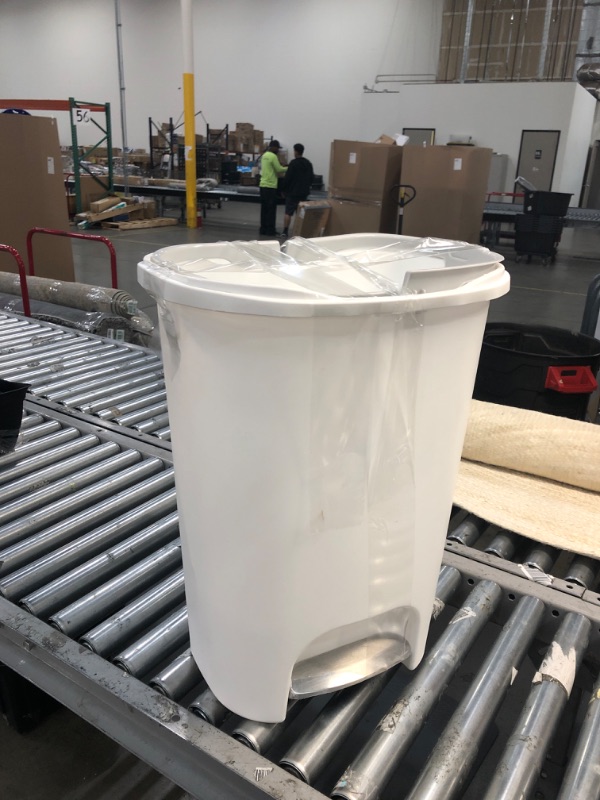 Photo 1 of Rubbermaid Classic 13 Gallon Premium Step-On Trash Can with Lid and Stainless-Steel Pedal, White Waste Bin for Kitchen
