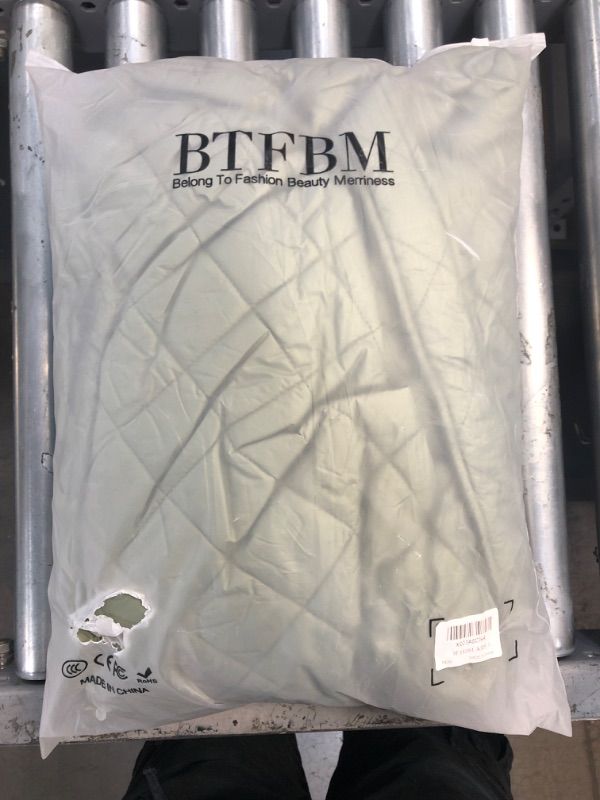 Photo 1 of size m-BTFBM Women Button Down Quilted Jacket Coat 2023 Fall Winter Fashion Belt Pockets Removable Padded Hood Puffer Outerwear
