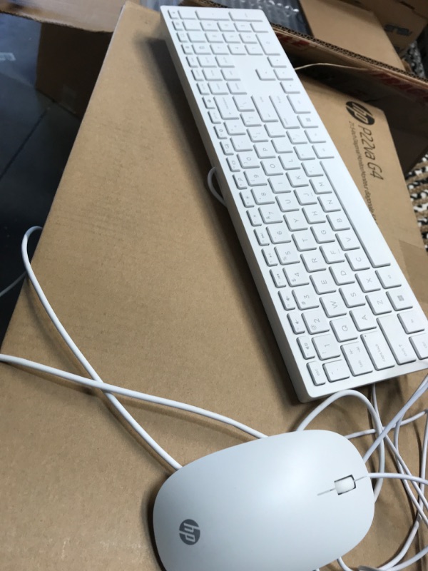 Photo 1 of HP Keyboard TPC-C003K Slim Keyboard USB - White Mouse COMBO #U0167 Used
