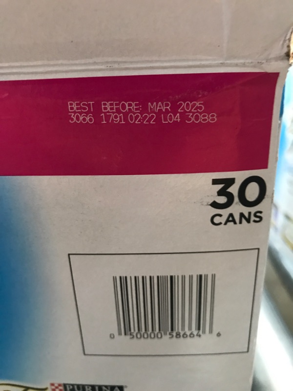 Photo 1 of Purina Fancy Feast Grilled Seafood Feast Variety Cat Food - 30 pack, 3 oz cans best by march 2025