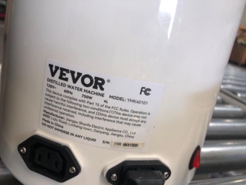 Photo 1 of VEVOR 1.1 Gal Water Distiller, 750W Distilled Water Machine, 4L Distilling Pure Water Machine w/Plastic Container, Water Distillation Kit w/Button,...
