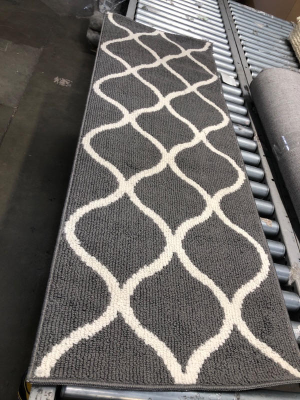 Photo 1 of 20"x60" Grey/ White Patterned Runner Rug 