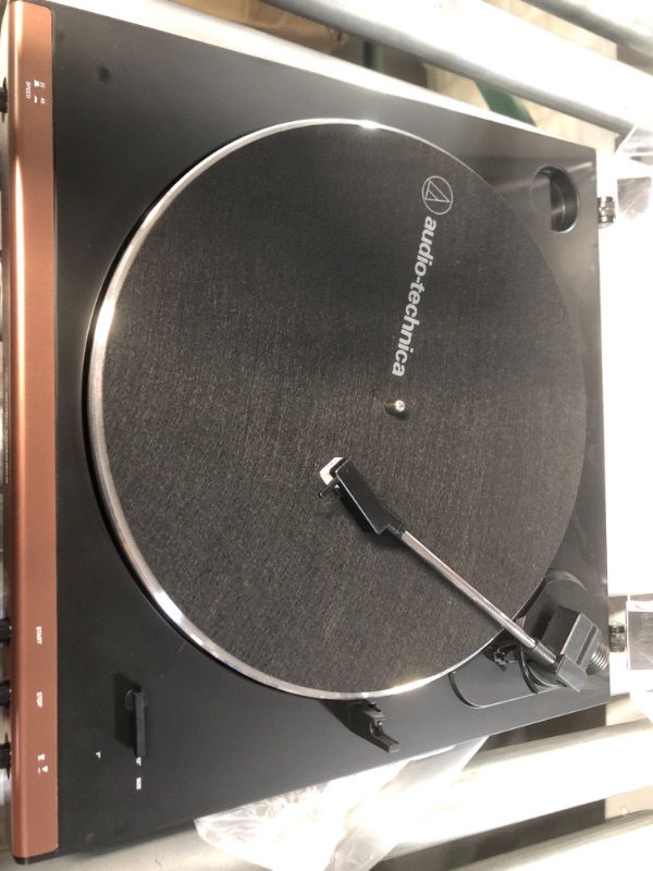 Photo 5 of HAS BEEN USED **
Audio-Technica AT-LP60XBT-BK Fully Automatic Bluetooth Belt-Drive Stereo Turntable, Black