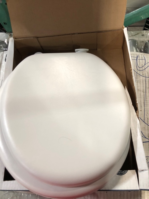 Photo 4 of  Soft Toilet Seat that will Never Loosen, ROUND - Premium Hinge, White 1 Pack Round - Premium Hinge White Toilet Seat