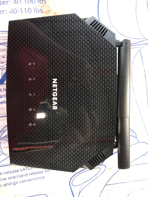 Photo 2 of NETGEAR AC1600 Dual Band Gigabit WiFi Router (R6260), Black AC1600 WiFi