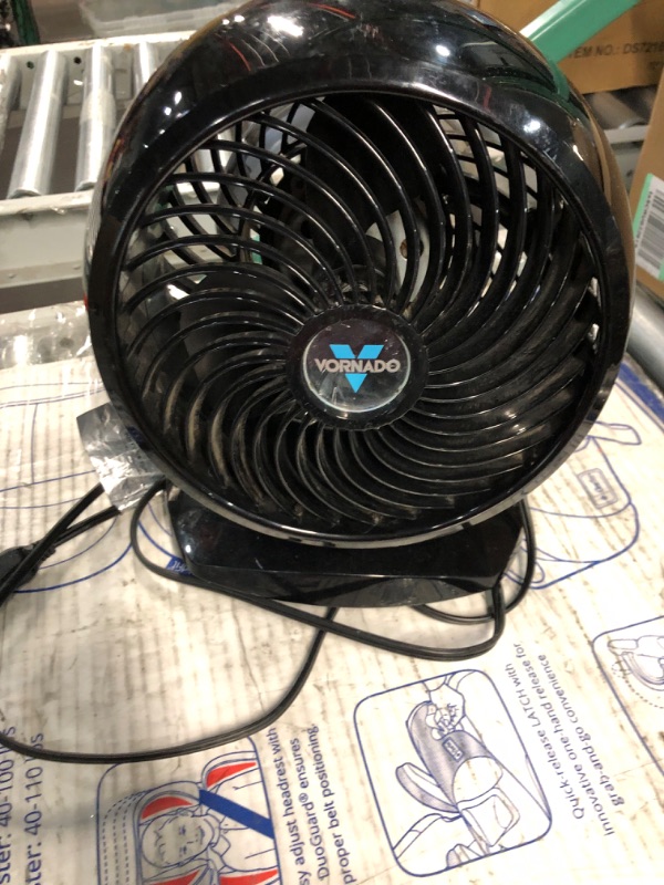 Photo 2 of **PARTS ONLY**Vornado 660 Large Whole Room Air Circulator Fan with 4 Speeds and 90-Degree Tilt, 660-Large, Black Black 660 - Large Fan