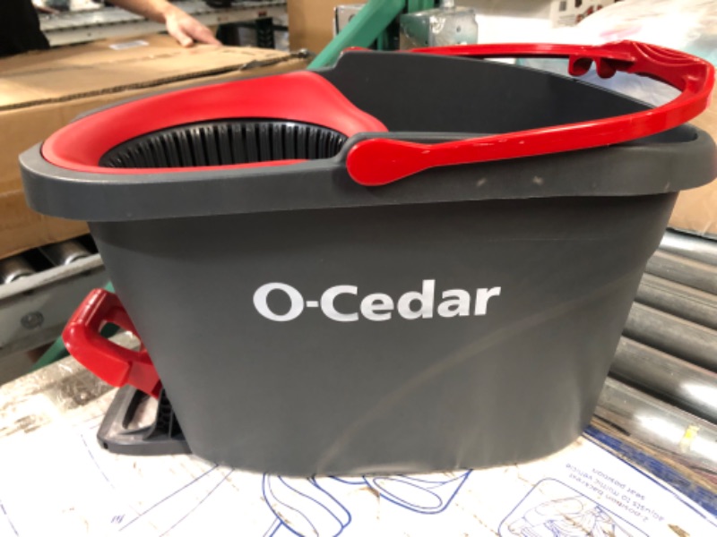 Photo 1 of ***NO HANDLE - FOOT PEDAL DAMAGED - SEE PICTURES***
O-Cedar EasyWring Microfiber Spin Mop