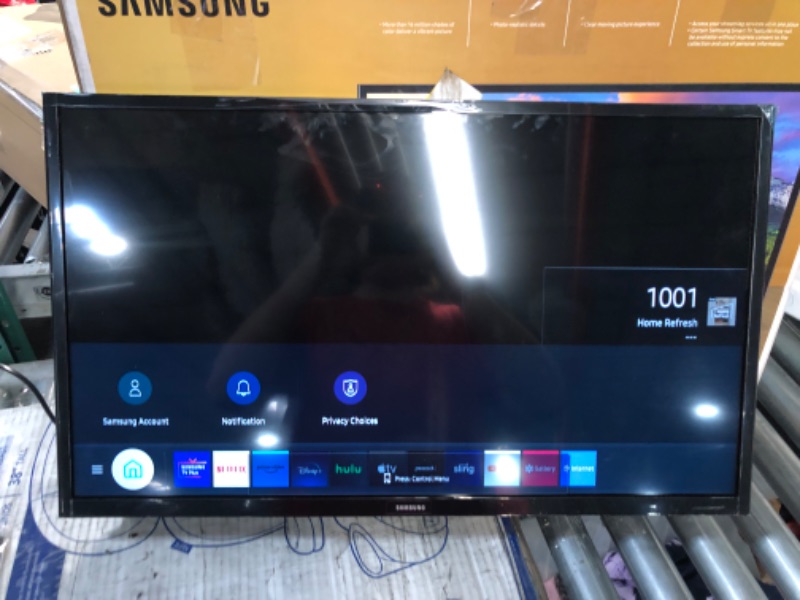 Photo 6 of SAMSUNG 32-inch Class LED Smart FHD TV 1080P (UN32N5300AFXZA, 2018 Model)