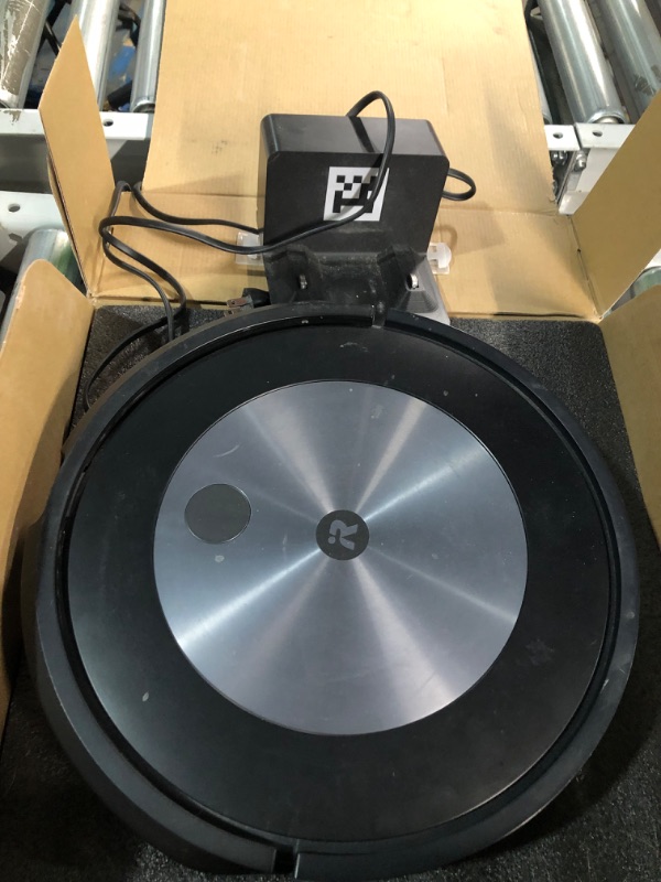 Photo 1 of **PARTS ONLY** iRobot® Roomba® j7 Wi-Fi® Connected Robot Vacuum - Identifies & avoids Obstacles, Works 