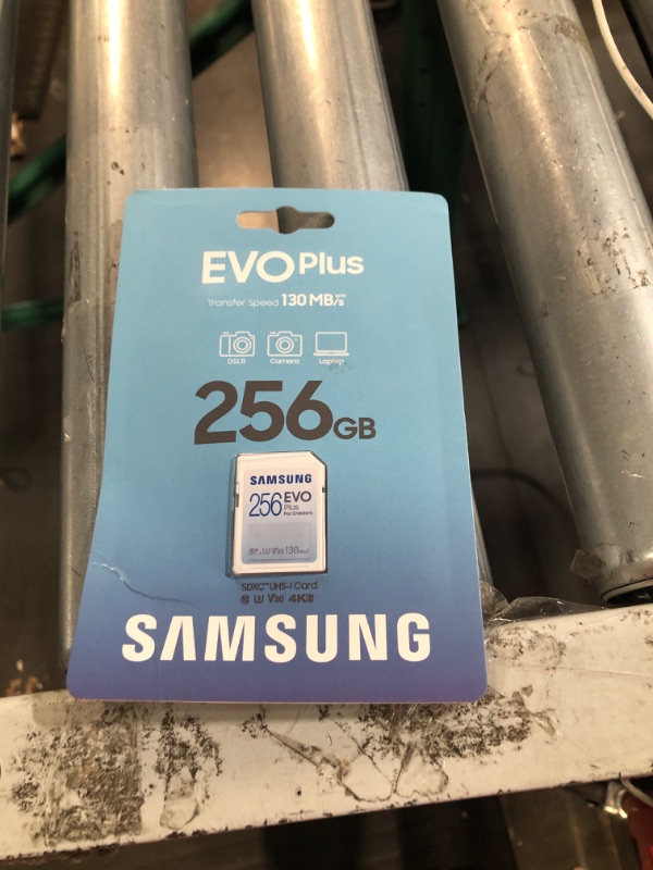 Photo 2 of samsung evo plus full size 256gb sdxc card 130mb/s full hd & 4k uhd, uhs-i, u3, v30 (mb-sc256k/am)