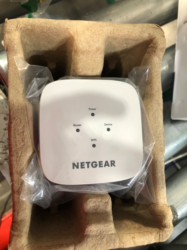 Photo 1 of NETGEAR WiFi Range Extender EX5000 - Coverage up to 1500 Sq.Ft. and 25 Devices, WiFi Extender AC12001018822706
