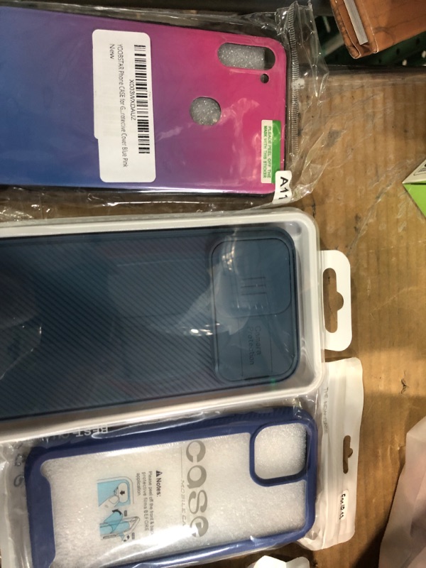 Photo 3 of  phone Bundle 
4 pc **NO REFUNDS**