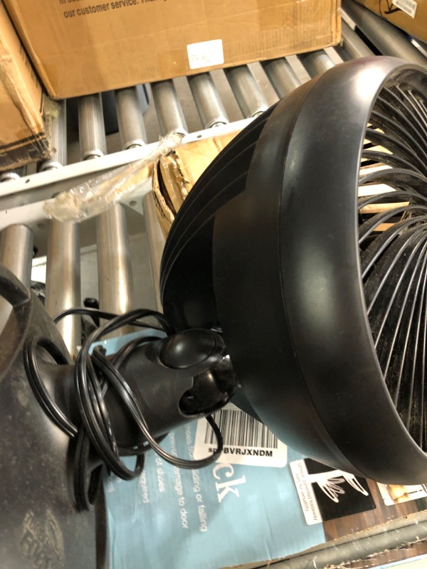 Photo 2 of * not functional * sold for parts/repair *
Honeywell Turbo Force Oscillating Table Fan