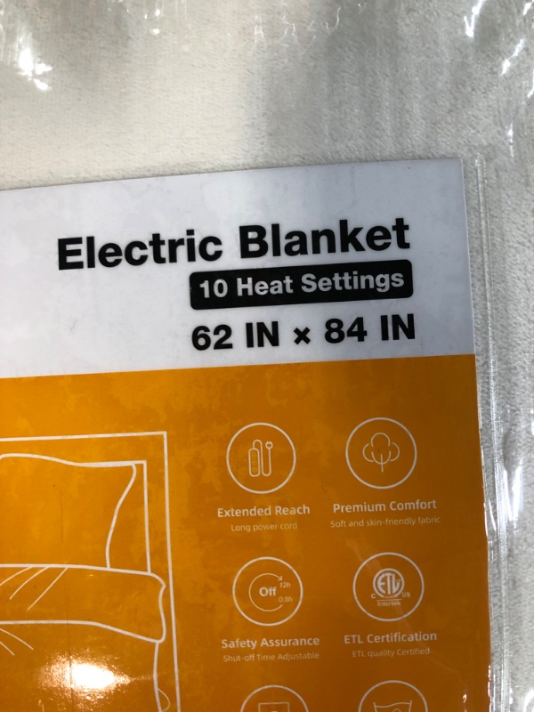 Photo 3 of [READ NOTES]
WOOMER Electric Heated Throw Blanket,  White Twin Size 62" × 84"