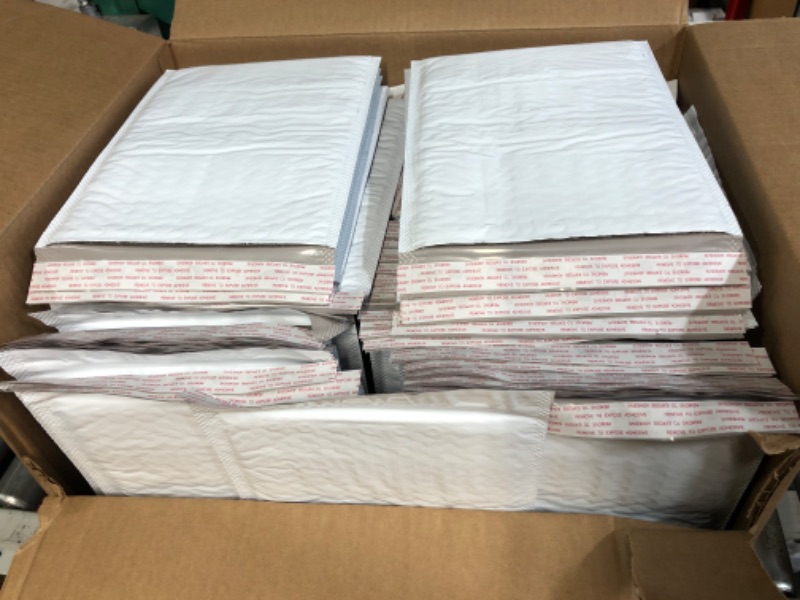 Photo 1 of StarBoxes Poly Bubble Mailer 7.25"X12" #1- Pack of 100, White (PBM172512100)