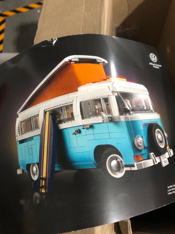 Photo 6 of [READ NOTES]
LEGO Volkswagen T2 Camper Van 10279 Building Kit; (2,207 Pieces)