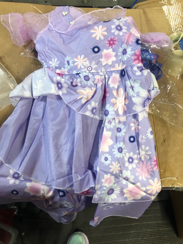 Photo 1 of ***MISCELLANEOUS NON REFUNDABLE***little girls costumes 