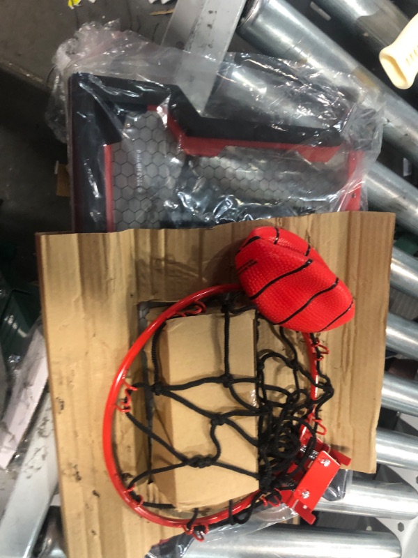 Photo 3 of * used item *
NERF Basketball Hoop Set - Pro Hoop Mini Hoop Set with Mini Basketball - Steel Rim Great for Dunking 18" x 12" Red