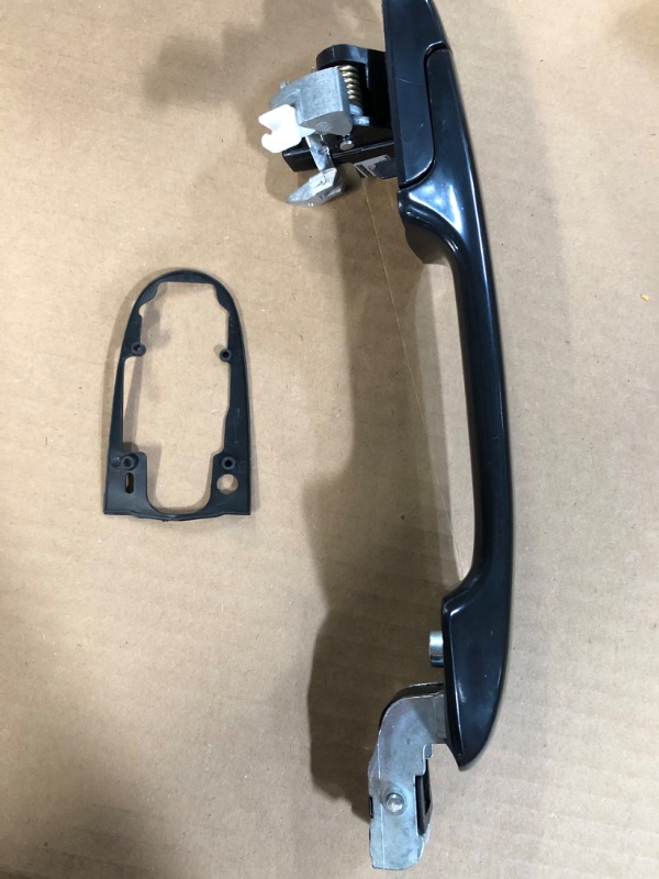 Photo 1 of Front Driver Side Exterior Door Handle, Smooth Black