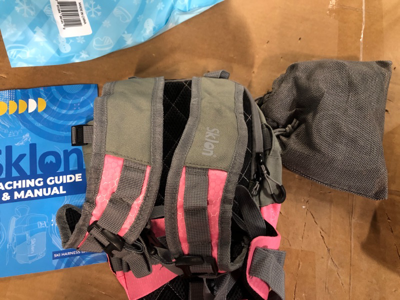 Photo 4 of * used item *
Sklon Ski and Snowboard Harness Trainer Backpack for Kids - Teach Your Child The Fundamentals of Skiing and Snowboarding Pink Snowflake