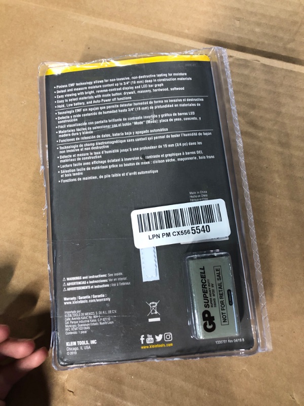 Photo 1 of Klein Tools ET140 Pinless Moisture Meter for Non-Destructive Moisture Detection in Drywall, Wood, and Masonry; Detects up to 3/4-Inch Below Surface
