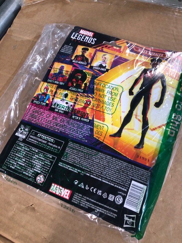 Photo 3 of Spider-Man Marvel Legends Series Across The Spider-Verse Miles Morales 6-inch Action Figure Toy, 3 Accessories