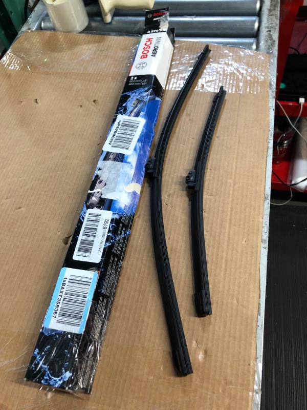 Photo 3 of Bosch Aerotwin 3397007579 Original Equipment Replacement Wiper Blade - 24"/16" (Set of 2) Pinch Tab