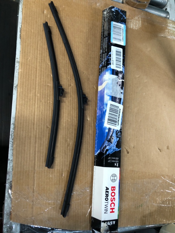 Photo 2 of *USED* Bosch Aerotwin 3397007579 Original Equipment Replacement Wiper Blade - 24"/16" (Set of 2) Pinch Tab