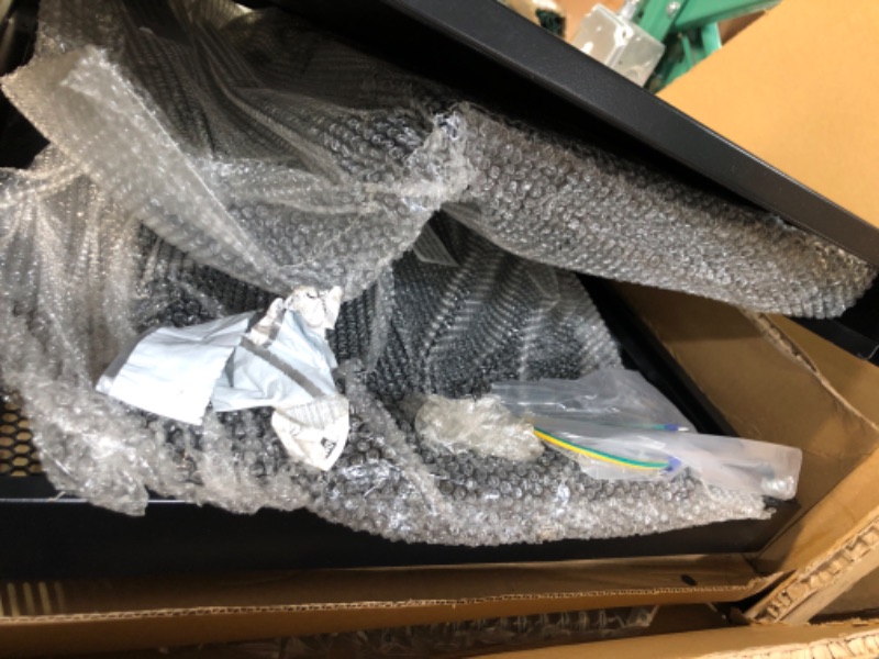 Photo 1 of Tedgetal 12U Wall Mount Server Cabinet Network Rack Vented Enclosure Locking Door