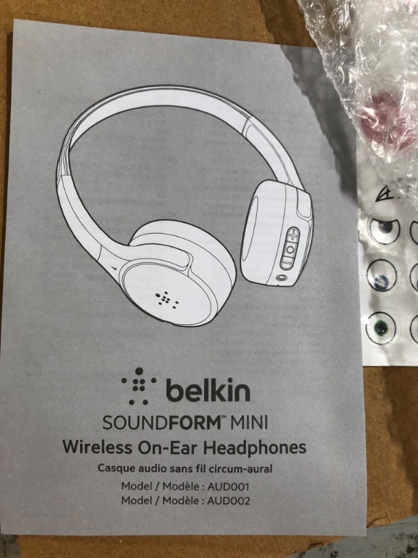 Photo 4 of Belkin SoundForm Mini - Wireless Bluetooth Headphones For Kids with Built In Microphone - On-Ear Earphones for iPhone, iPad, Fire Tablet & more - Pink Pink Headphones