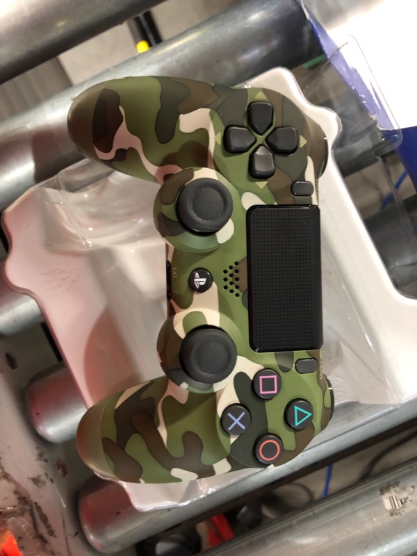 Photo 4 of (FOR PARTS ONLY) *USED* DualShock 4 Wireless Controller for PlayStation 4 - Green Camouflage