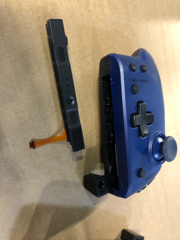 Photo 3 of **PARTS ONLY** Hori Nintendo Switch Split Pad Pro (Blue) Ergonomic Controller for Handheld Mode