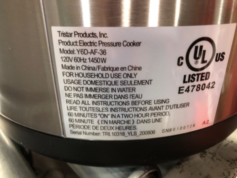 Photo 3 of **POWER ON BUT UNABLE TO FULLY TEST**
Emeril Everyday 6 QT Pressure Air Fryer, 5 Pc Accessory Pack, Silver 6 QT with 5 Pc Accessory Pack