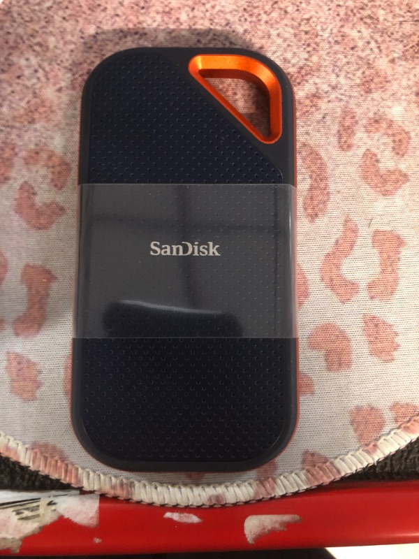 Photo 4 of SanDisk 4TB Extreme Portable SSD - Up to 1050MB/s - USB-C, USB 3.2 Gen 2 - External Solid State Drive - SDSSDE61-4T00-G25