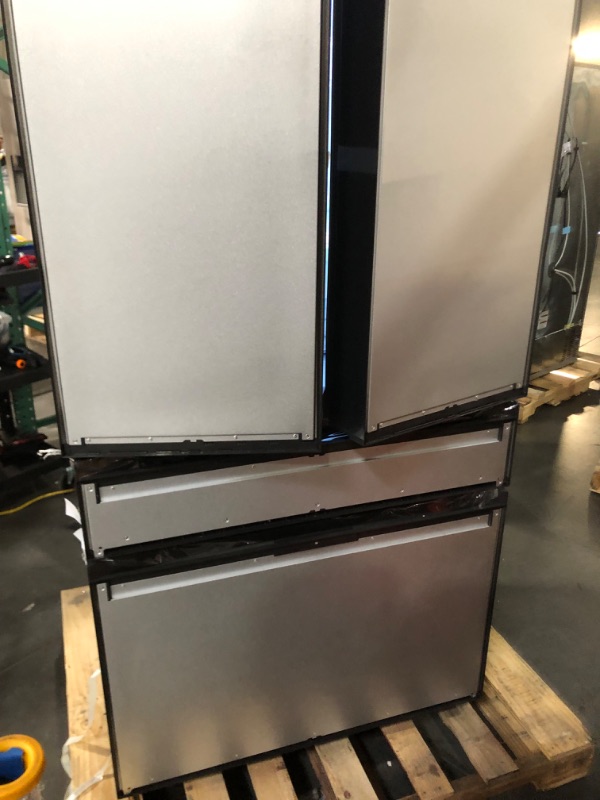 Photo 15 of Bespoke 4-Door French Door Refrigerator (23 cu. ft.) with Customizable Door Panel Colors and Beverage Center™