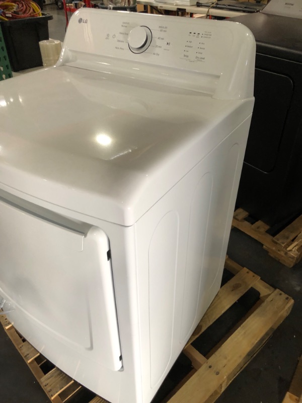 Photo 4 of LG 7.3-cu ft Electric Dryer (White) ENERGY STAR