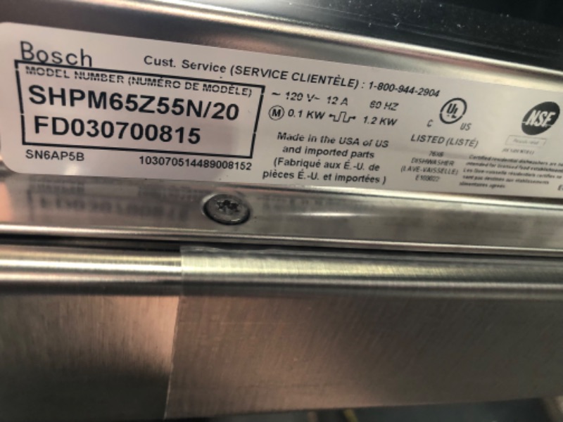 Photo 3 of **PARTS ONLY/REPAIR, NON-FUNCTIONAL, DOOR NOT ATTATCHED** Bosch® 500 Series 24" Stainless Steel Top Control Built In Dishwasher