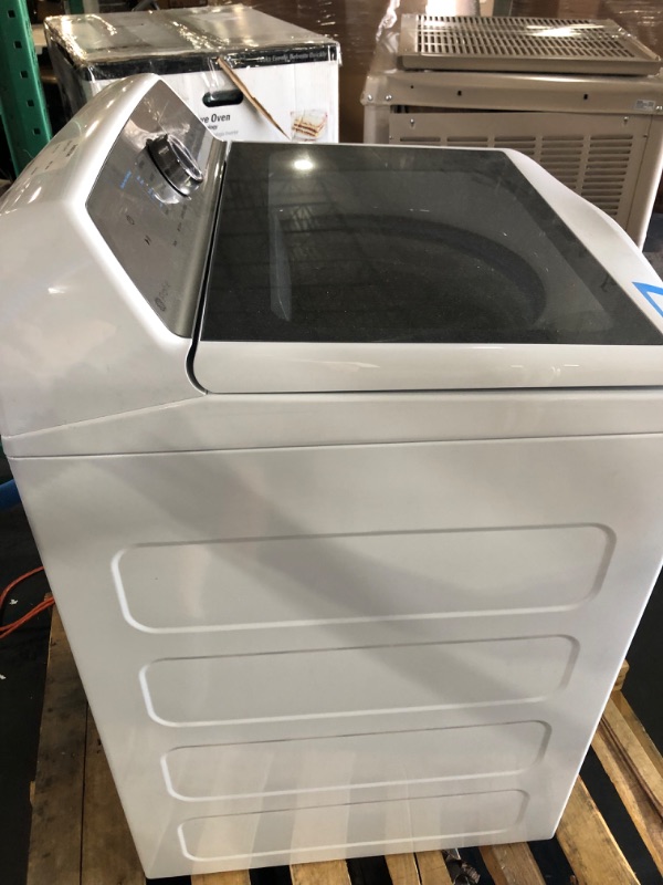 Photo 4 of GE Profile 28" Smart 5.0 cu ft Top Load Washer - White