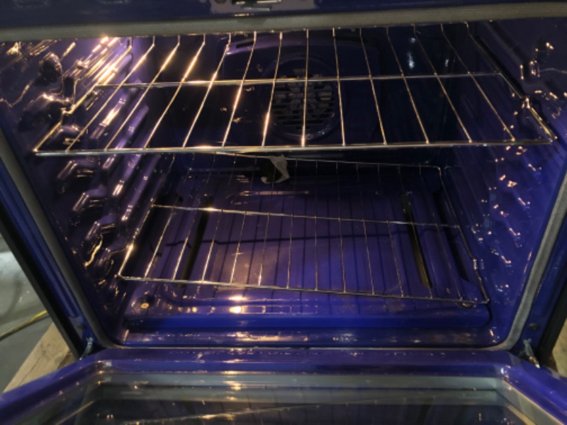 Photo 3 of **USED HAS DAMAGED TO TOP AND SOME PARTS** LG 30-in 5 Burners 5.8-cu ft Self-cleaning Air Fry Convection Oven Freestanding Smart Gas Range (Printproof Black Stainless Steel)